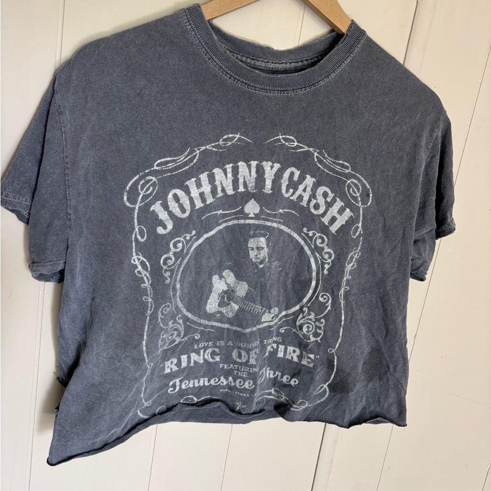 Johnny Cash Distressed Gray  cropped T-Shirt